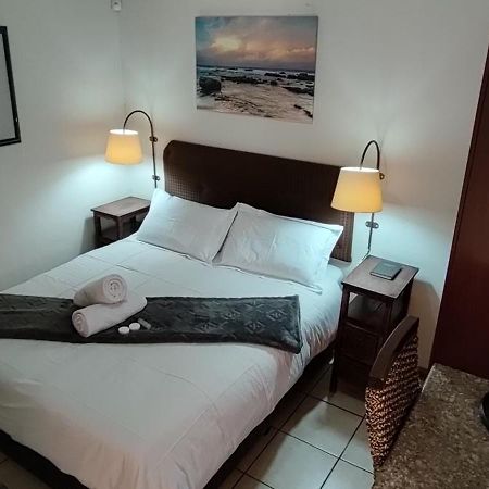 Premiere Guesthouse Bloemfontein Exterior photo